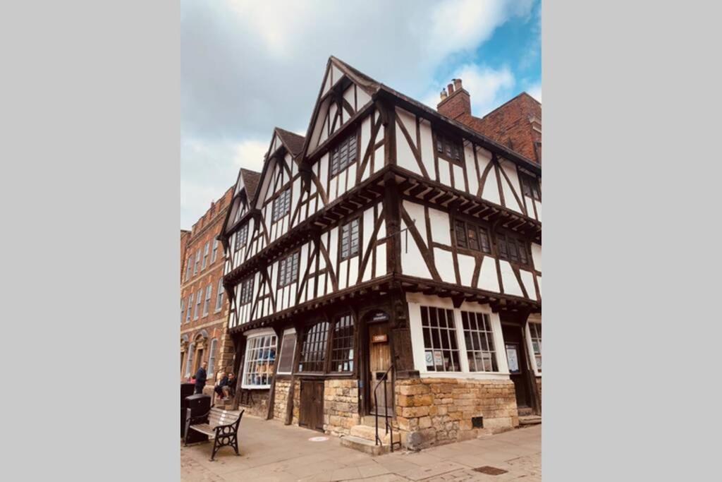 Boutique Townhouse Uphill Lincoln Villa Exterior foto